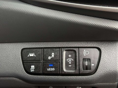 Hyundai IONIQ 38.3kWh Premium SE Auto 5dr 81