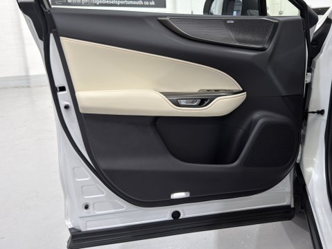 Lexus NX 450H PLUS TAKUMI Pan Roof + Mark Levinson Sound 75