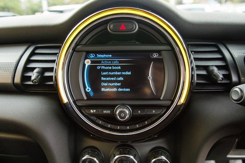 Mini Hatch COOPER 18