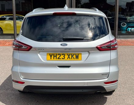 Ford S-Max 2.5 S-Max Titanium HEV CVT 5dr 66