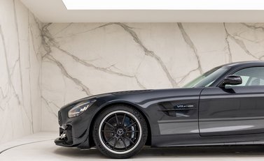 Mercedes-Benz AMG GT R GT R Pro 21