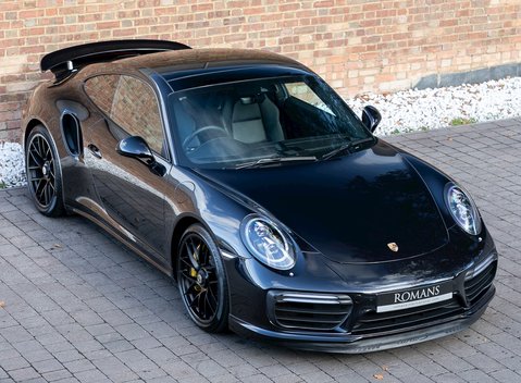 Porsche 911 (991.2) Turbo S 8