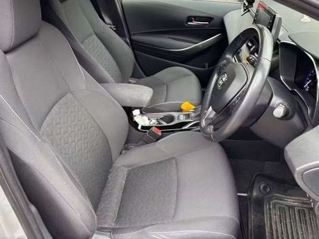 Toyota Corolla 1.8 VVT-h Design Hatchback 5dr Petrol Hybrid CVT Euro 6 (s/s) (122 ps) 6