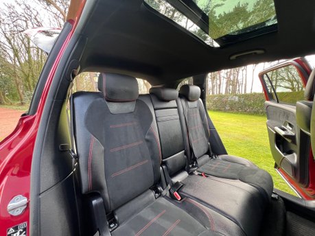 Mercedes-Benz GLB GLB 200 AMG LINE PREMIUM PLUS NIGHT EDITION 20