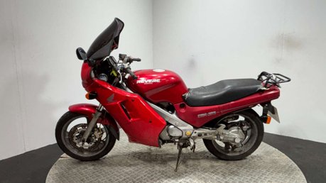 Honda NTV 1988 CLASSIC PROJECT BIKE SPARES OR REPAIR 600CC COMMUTER 4