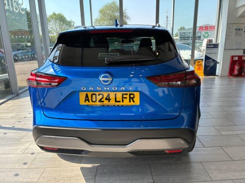 Nissan Qashqai 1.3 DIG-T MHEV N-Connecta XTRON Euro 6 (s/s) 5dr 6