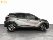 Renault Captur 1.6 E-TECH evolution SUV 5dr Petrol Hybrid Auto Euro 6 (s/s) (145 ps) 8