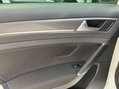 Volkswagen Golf 2.0 Golf R-Line Edition TDI BlueMotion Technology 5dr 72