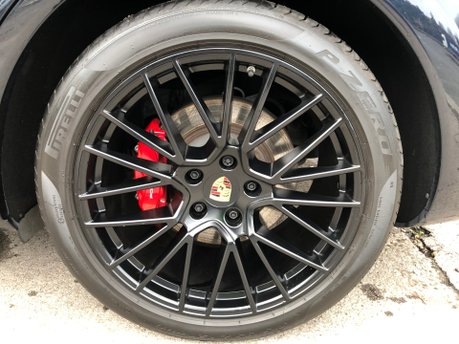 Porsche Cayenne 4.0 V8 GTS TIPTRONIC 1 owner with 45000m and £25000 of factory options 38