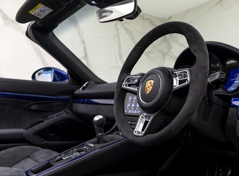 Porsche 718 Boxster Spyder 12