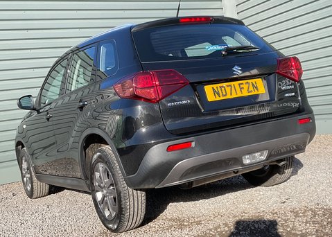 Suzuki Vitara SZ4 BOOSTERJET MHEV 4