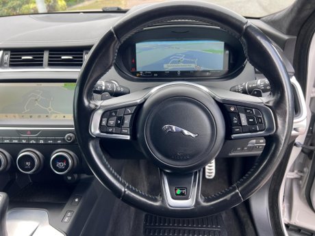 Jaguar E-Pace 2.0 D240 R-Dynamic HSE Auto AWD Euro 6 (s/s) 5dr 17