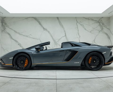 Lamborghini Aventador S LP 740-4 ROADSTER