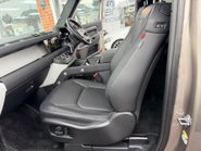 Land Rover Defender 3.0 D250 MHEV X-Dynamic SE SUV 3dr Diesel Auto 4WD Euro 6 (s/s) (250 ps) 38