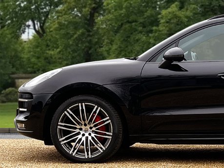 Porsche Macan TURBO PDK 10