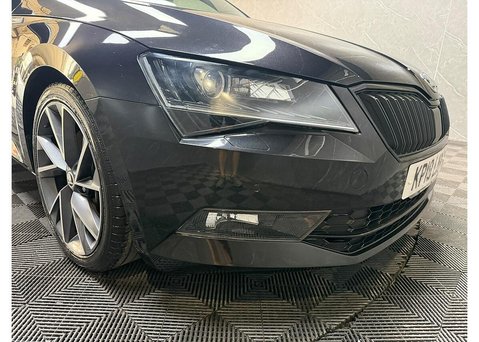 Skoda Superb 2.0 TSI SportLine Hatchback 5dr Petrol DSG 4WD Euro 6 (s/s) (272 ps) 8