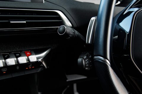 Peugeot 3008 PURETECH S/S GT LINE PREMIUM 17