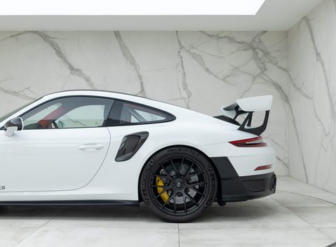 Porsche 911 GT2 RS (991) 47