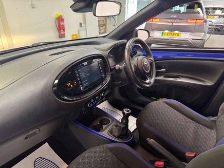 Toyota Aygo X 1.0 Aygo X Edge VVT-i 5dr 13