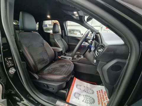 Ford Kuga 1.5T EcoBoost ST-Line Edition Euro 6 (s/s) 5dr 44
