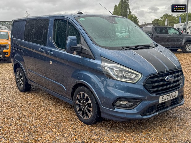 Ford Transit Custom AUTO Crew Cab SWB L1H1 320 Sport Air Con Camera Nav NO VAT SELECT 5