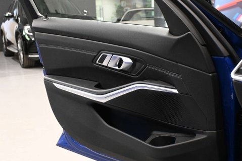 BMW 3 Series 3.0 M340d xDrive MHEV Auto 4WD 5dr 44