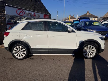 Volkswagen T-Roc SE TSI EVO 8