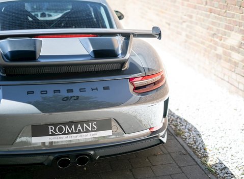 Porsche 911 GT3 (991.2) 20