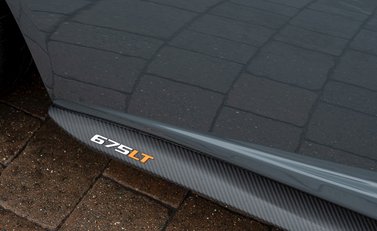 McLaren 675LT 29