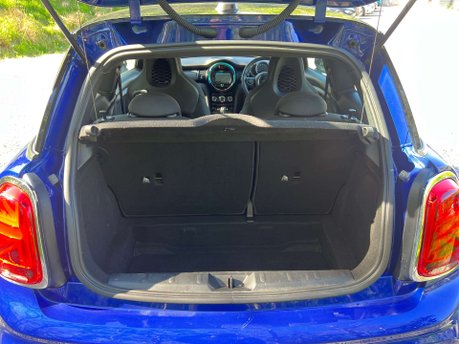 Mini Hatch 1.5 Cooper Sport 3dr 44