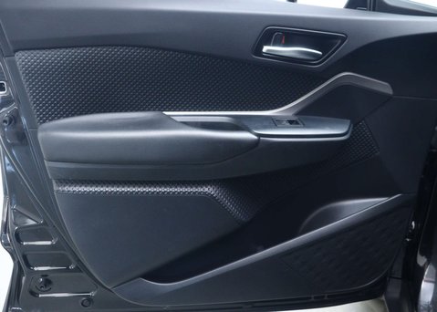 Toyota C-HR 1.8 C-HR Icon HEV CVT 5dr 40