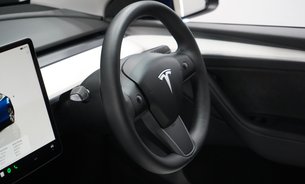 Tesla Model Y LONG RANGE AWD Comfort Suspension White Interior One Owner GROK AI VAT Q 20