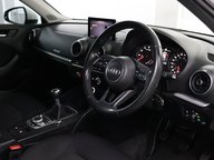 Audi A3 SPORTBACK TFSI SE TECHNIK 33