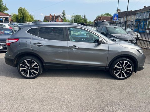 Nissan Qashqai 1.2 DIG-T Tekna 2WD Euro 6 (s/s) 5dr 7