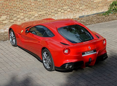 Ferrari F12 Berlinetta 8