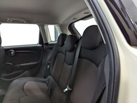 Mini Hatch 1.5 Cooper Classic 5dr 68