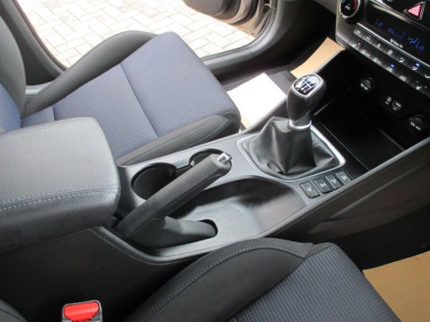 Hyundai TUCSON 2.0 CRDi SE Nav 4WD Euro 6 5dr 43