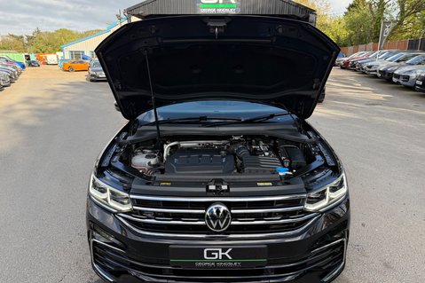 Volkswagen Tiguan R-LINE TDI DSG - RARE LEATHER INTERIOR - APPLE CAR PLAY -CAMERA 77