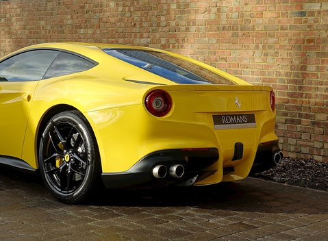 Ferrari F12 Berlinetta 16