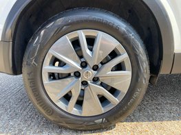 Nissan Qashqai 1.3 Qashqai Visia DiG-T MHEV 5dr 16