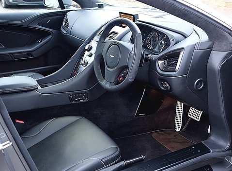 Aston Martin Vanquish 17