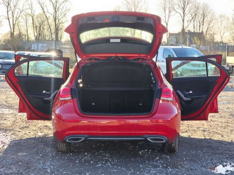 Mercedes-Benz A Class 1.5 A180d Sport (Executive) Hatchback 5dr Diesel 7G-DCT Euro 6 (s/s) (116 p 32