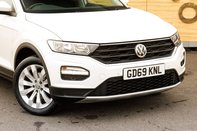 Volkswagen T-Roc SE TSI 10