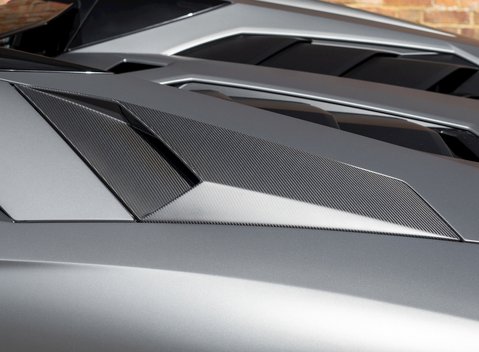Lamborghini Aventador SV LP 750-4 Roadster 33