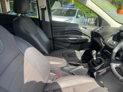 Ford Kuga 2.0 TDCi Titanium 2WD Euro 6 (s/s) 5dr 24