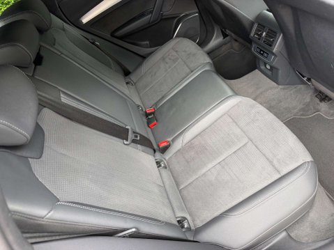 Audi Q5 2.0 Q5 S Line 40 TDI MHEV Quattro Semi-Auto 4WD 5dr 25