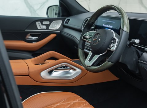 Mercedes-Benz GLS 450 13