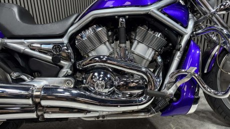 Harley-Davidson V-Rod 1130 2006 24K LONG MOT STUNNING CRUISER CUSTOM BIKE 9