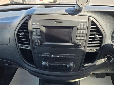 Mercedes-Benz Vito Camper Van 30