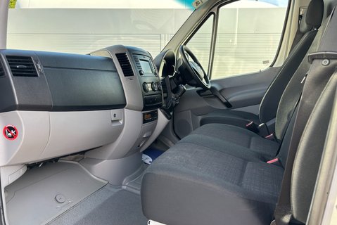 Mercedes-Benz Sprinter 516 Cdi 4x4 Lwb Hr Panel Van - Tail Lift / Air Con 15